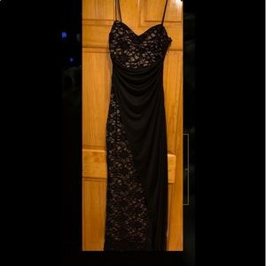 Women Lace evening Body-con Dress Size 5-6 Used Like New